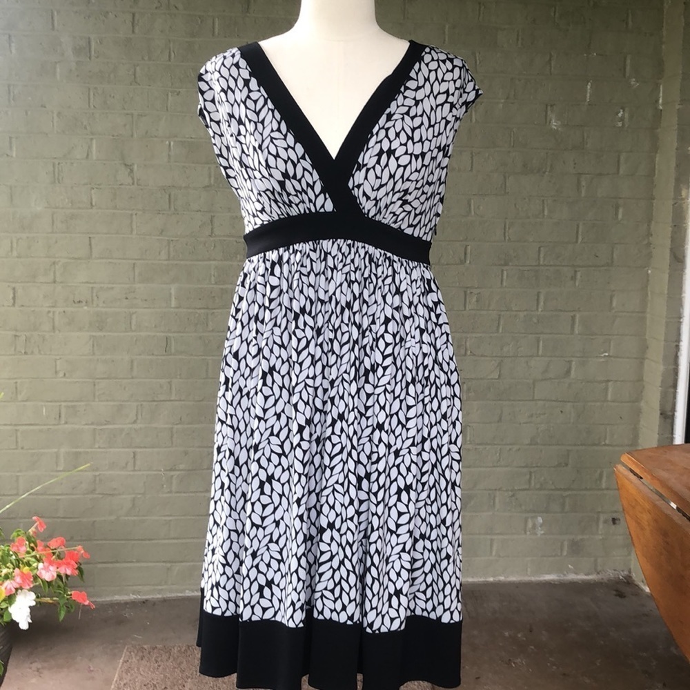London Times Deep V-Neck Black/Gray Dress – Empire Waist, Back Tie  D3030